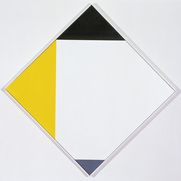 Raute mit einem Schwarzen Dreiecken am oberen Winkel und einem Grauen am unteren, sowie einer gelben Fläche links. Der Rest des Bildes ist weiß.